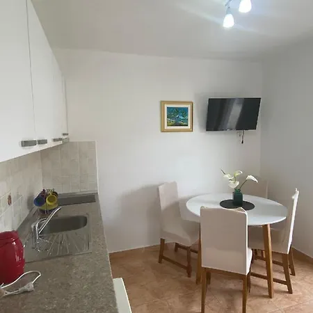 Studio Apartment Novak Cilipi Exterior photo